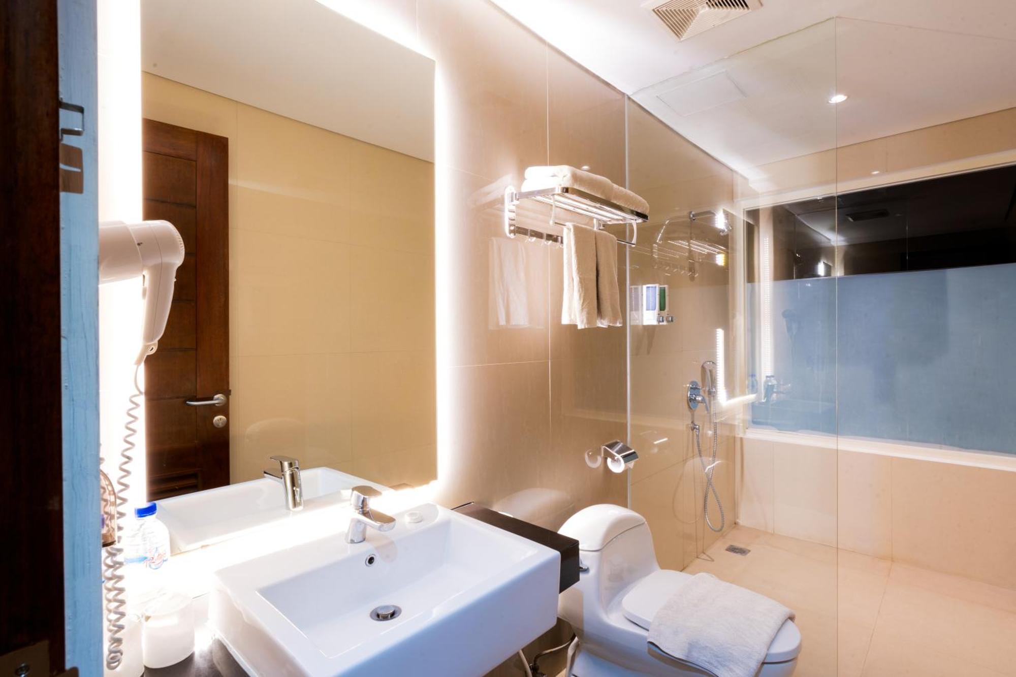 Zasgo Hotel Labuan Bajo Dış mekan fotoğraf